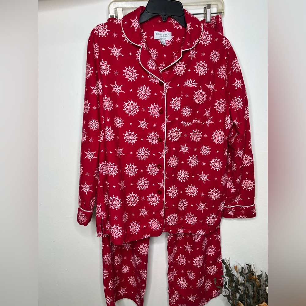 Sonoma Life+Style Intimates 2 Pc Snowflake Pajama Set